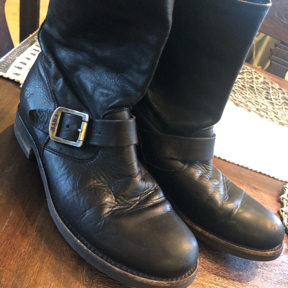 Frye Veronica black boots booties 8.5